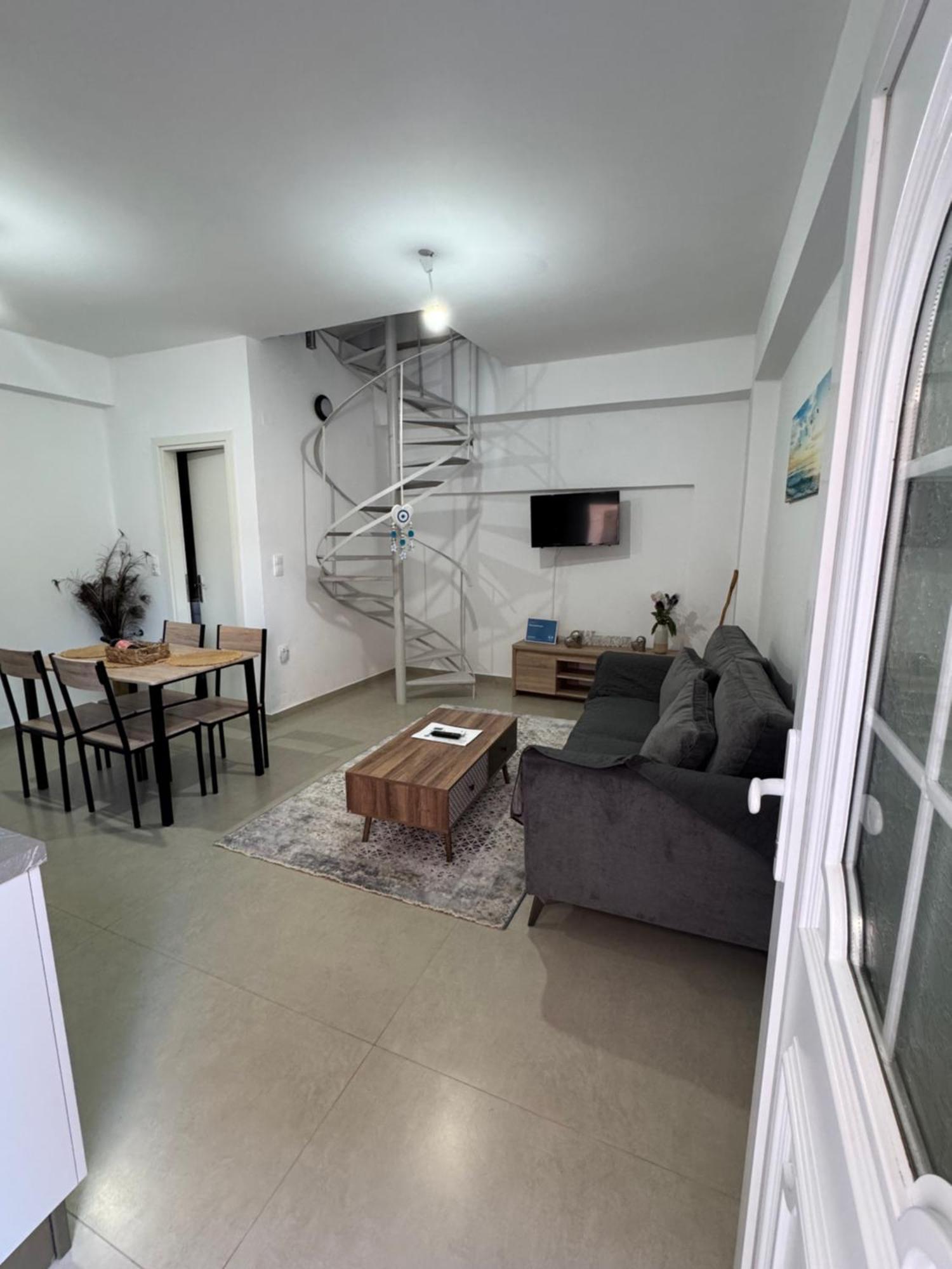 Maravel House * Aitania